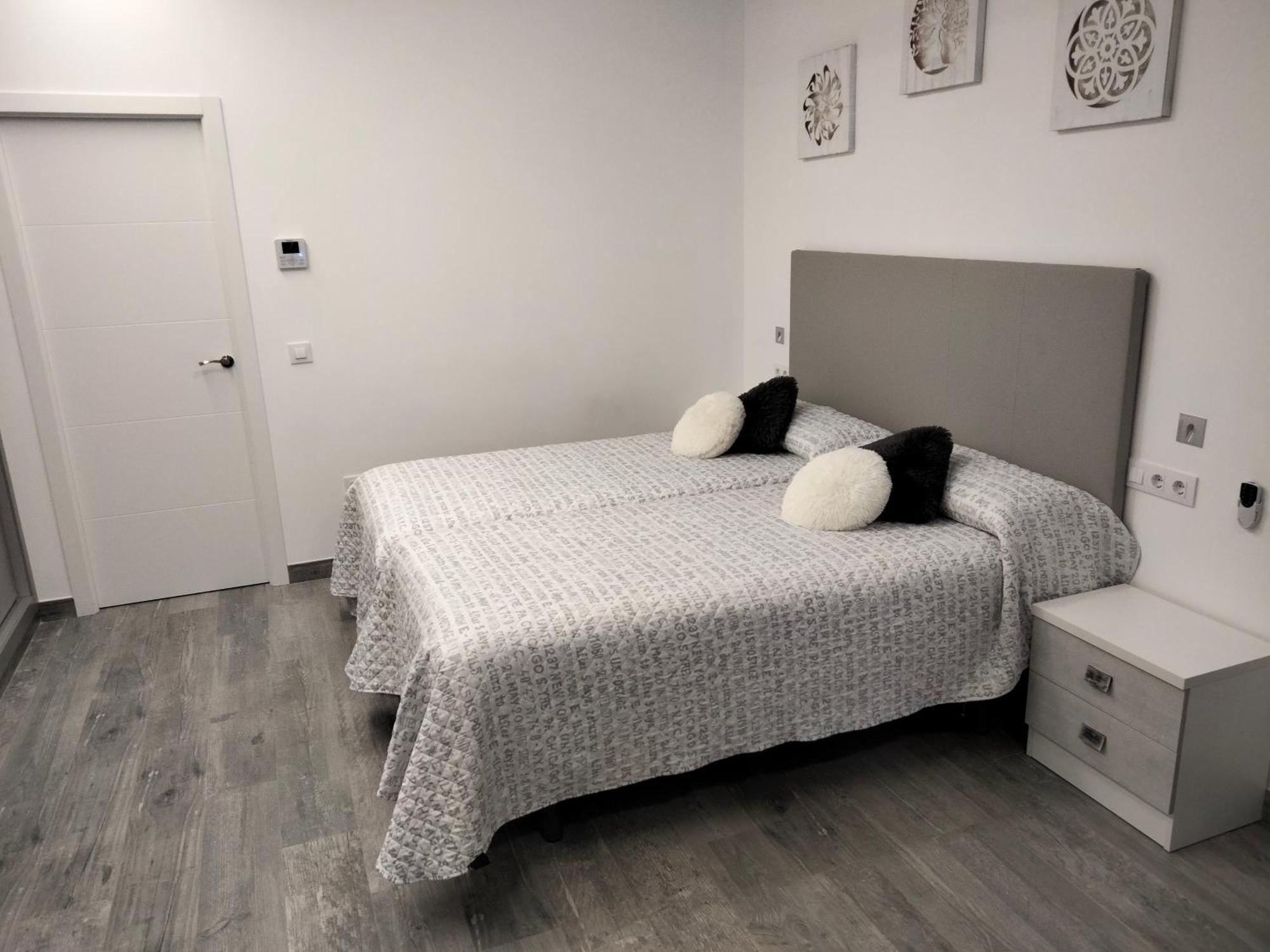 Loft La Calahorra Con Posibilidad De Aparcamiento Pregunta Por El Pack Mas Amor Kordoba Bagian luar foto